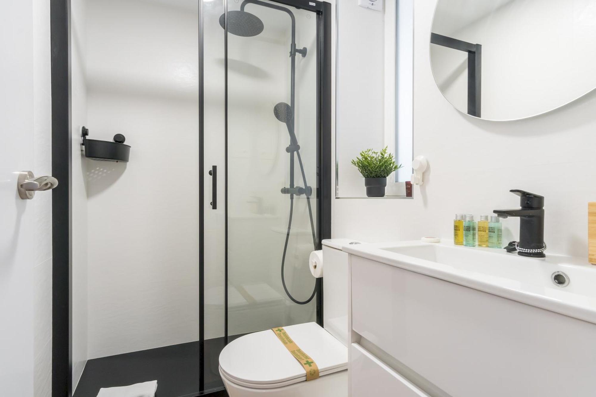 Modern And Cozy- 1 Bedroom 1 Bathroom -Lavapies Madrid Luaran gambar